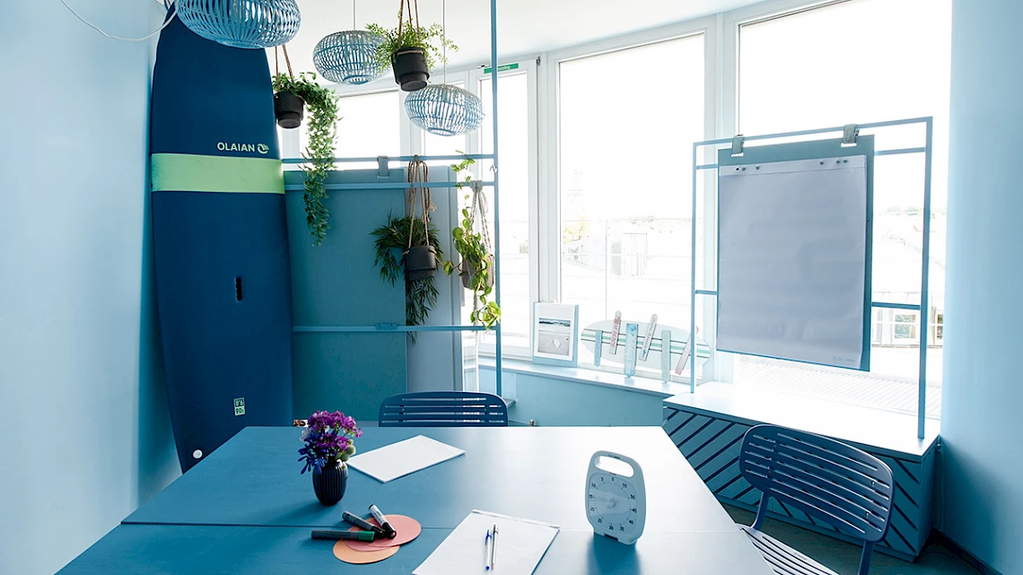 Small meeting corner for break-out sessions at the Eisbach event location