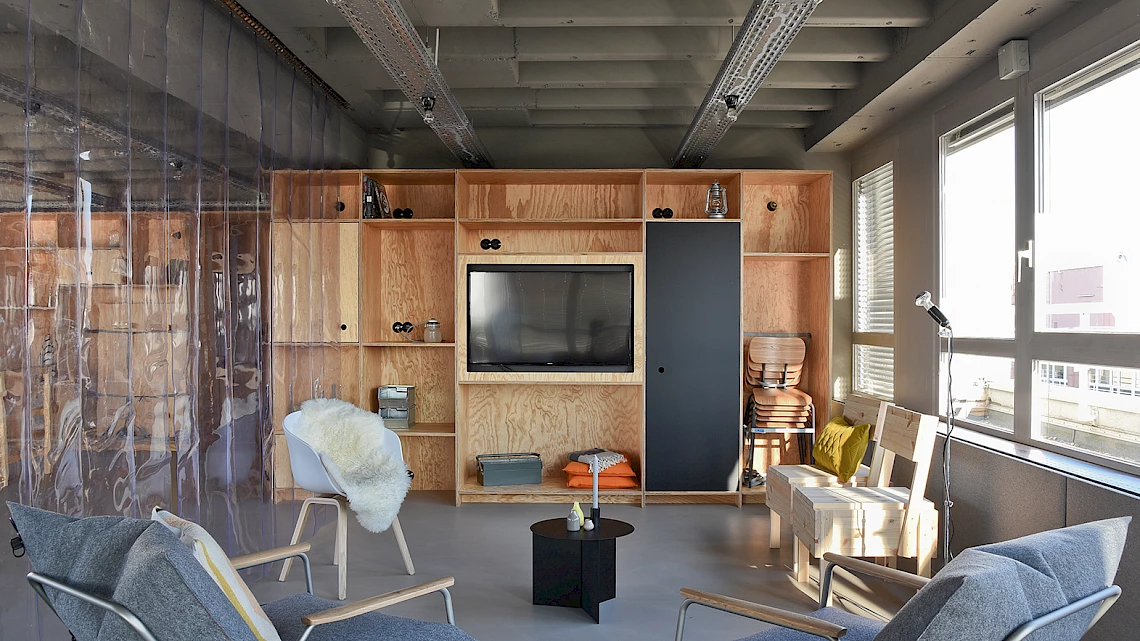 Gemütlicher Loungebereich in der Eventlocation Frankfurt Sachsenhausen