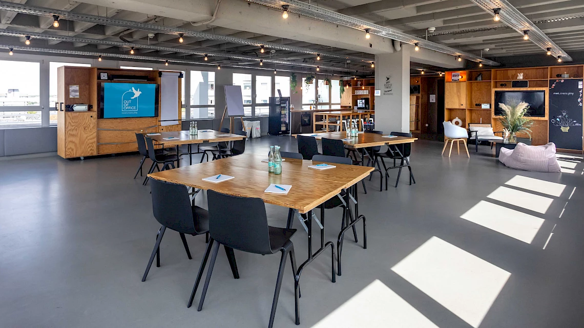 Light-flooded event location OutOfOffice Frankfurt Sachsenhausen