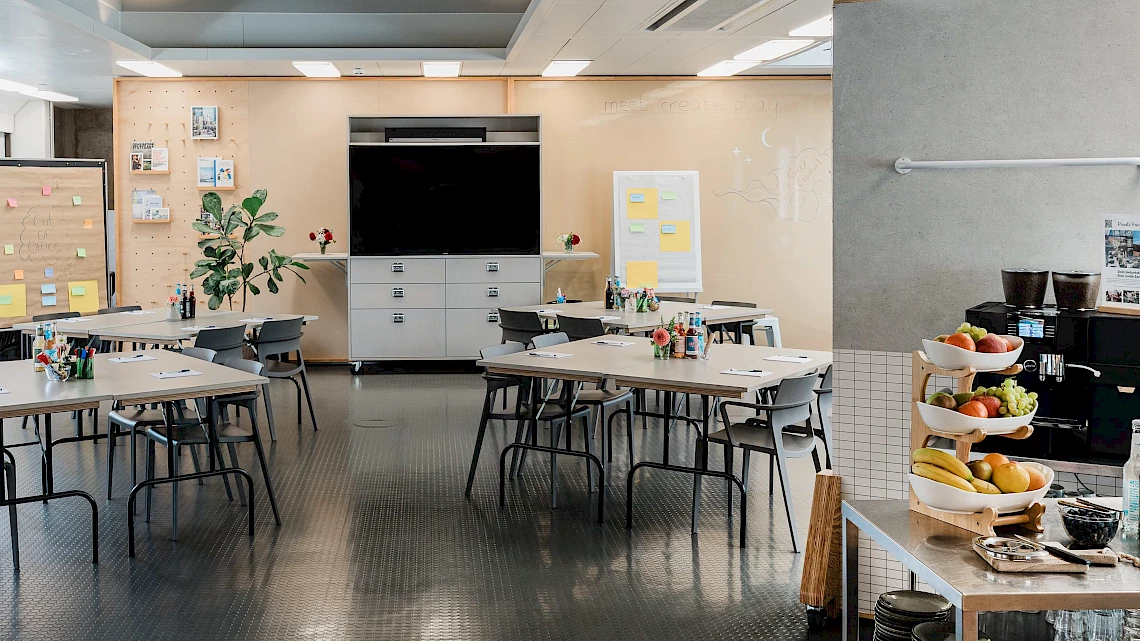 Großer Event-Bereich für Weiterbildungen, Seminare und Tagungen