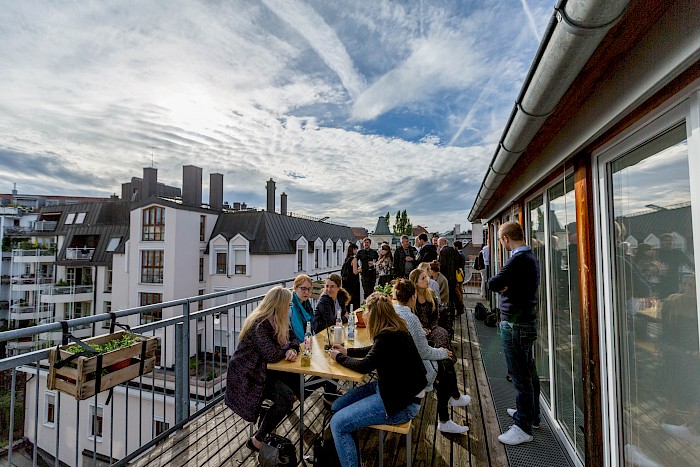 Die beste Dachterrasse für enstpannte Afterworks im Glockenbachviertel München