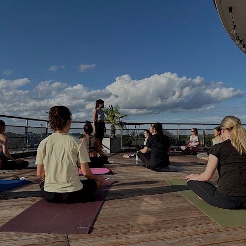 Entspannte Yoga-Stunden