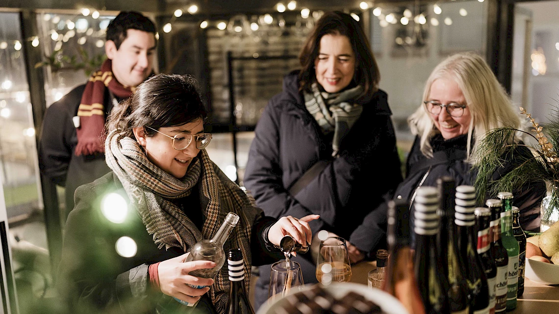 Wine tasting as a team activity for your Christmas party in Stuttgart