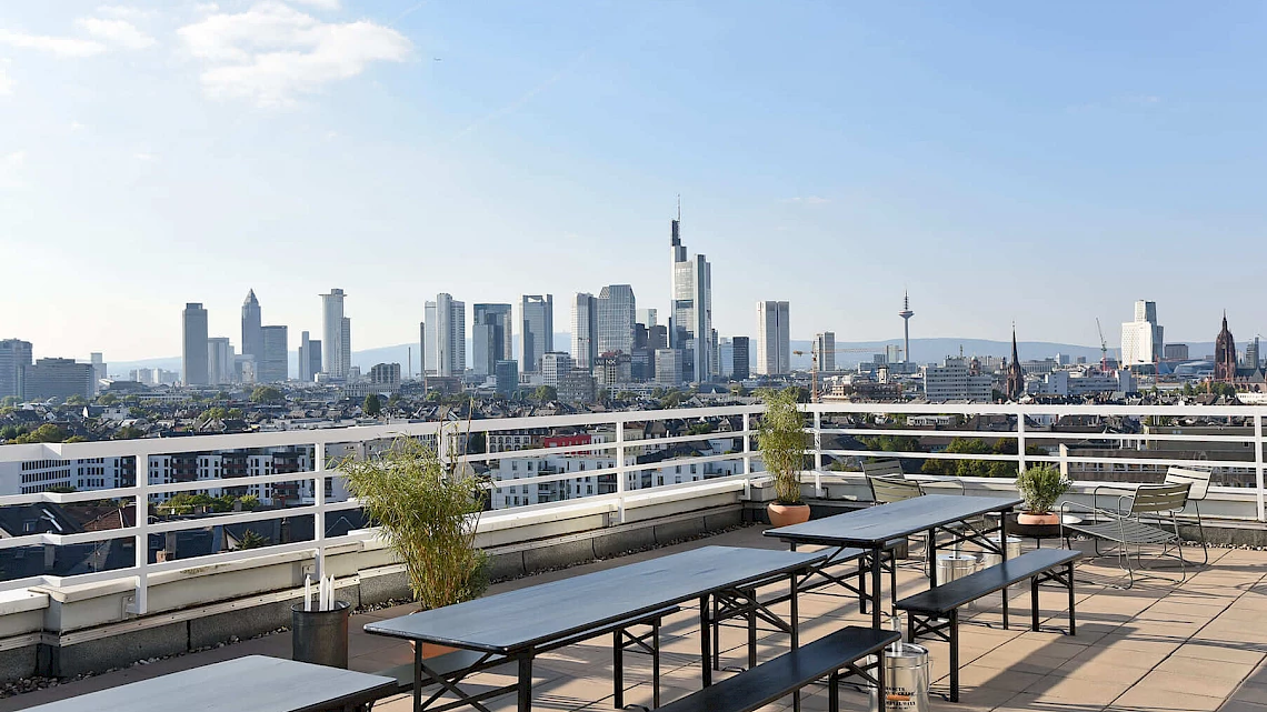 OutOfOffice Sachsenhausen: Summer party location with spacious roof terrace