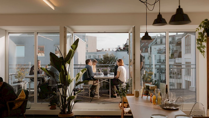 Gemütliche Feier in der Geburtstag Location München im Glockenbachviertel