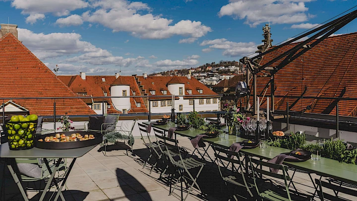 Raum mieten zum Geburtstag feiern in Stuttgart mit großer Dachterrasse