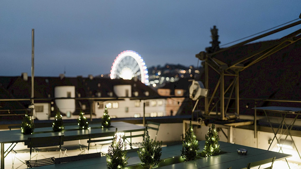 Christmas decorations on the roof terrace of the OutOfOffice Stuttgart