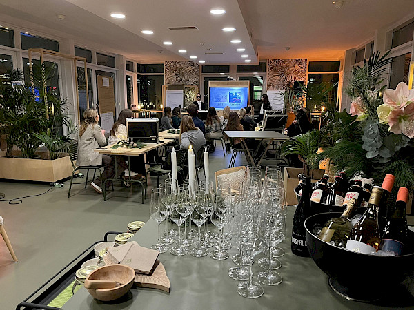 Quiz night as a team event idea in Frankfurt