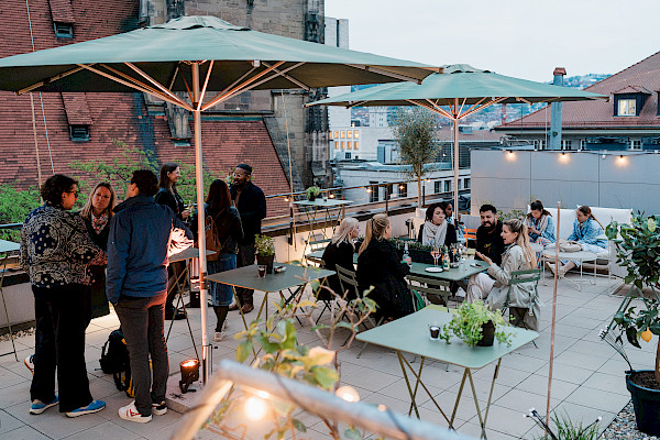 Birthday party in Stuttgart: a cozy atmosphere on the rooftop terrace