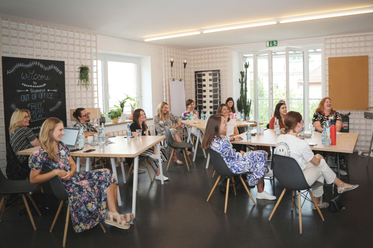 Team at a kick-off event in a bright and flexible event venue
